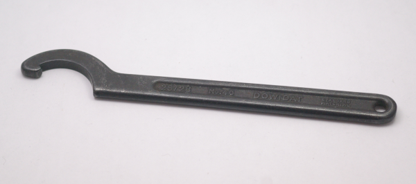 hook-spanner-wrenches-2012-11-24-9937-crop-2745x1218.png